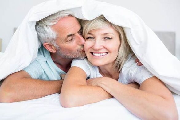 nobriedis precēts pāris